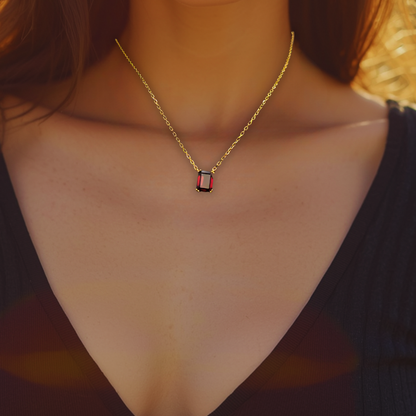 KORA - NATURAL LARGE GARNET GEMSTONE NECKLACE IN 925 STERLING SILVER
