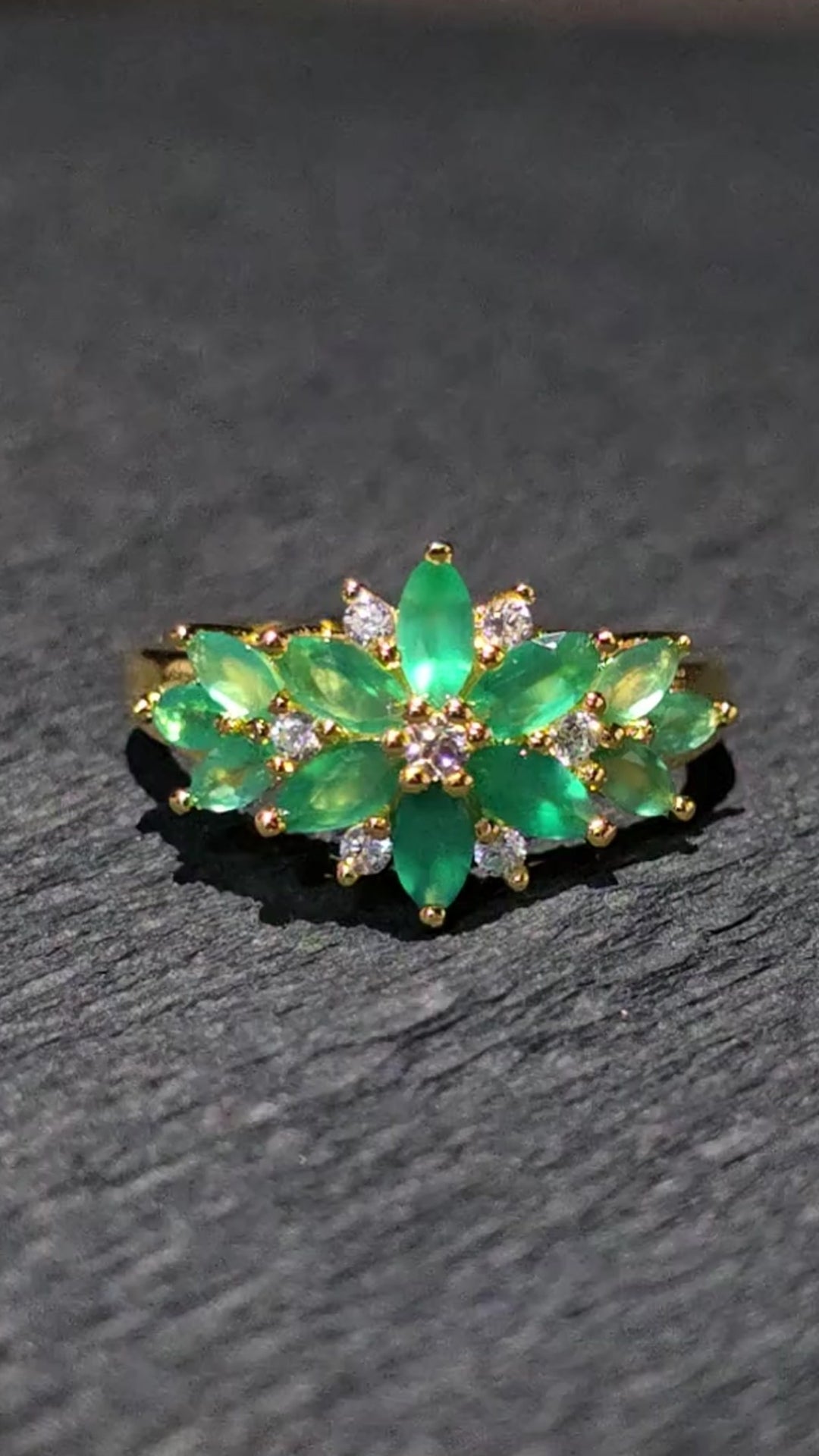 ENCHANT - NATURAL GREEN CHALCEDONY GEMSTONE RING PLATED IN YELLOW GOLD (SIZE 7)
