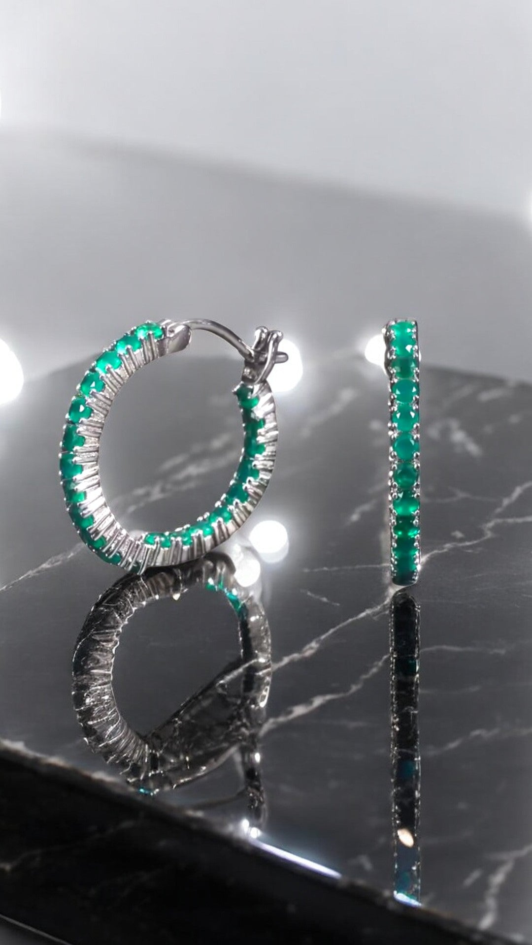 BRAVE - GREEN AGATE GEMSTONE HOOP EARRINGS IN 925 STERLING SILVER