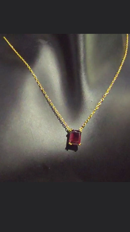 KORA - NATURAL LARGE GARNET GEMSTONE NECKLACE IN 925 STERLING SILVER