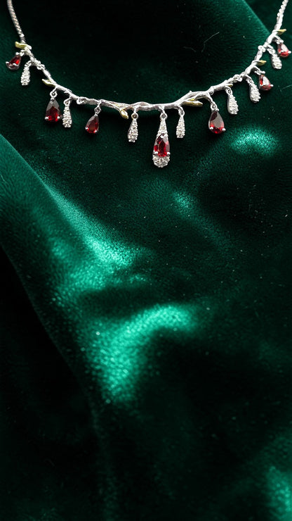 Nyssa - NATURAL GARNET GEMSTONE NECKLACE IN 925 STERLING SILVER